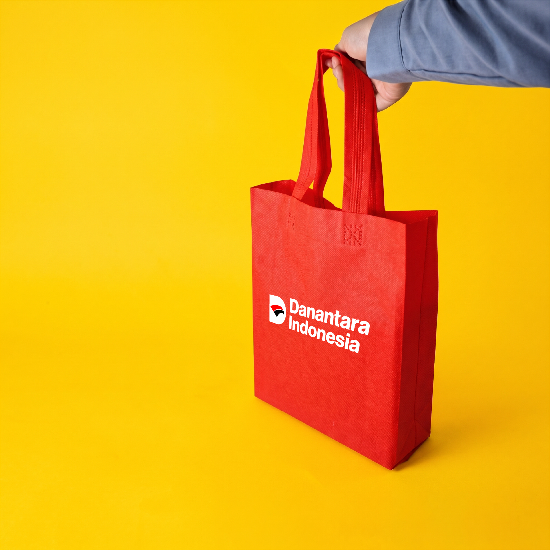 Detail tas spunbond dengan sablon DTF